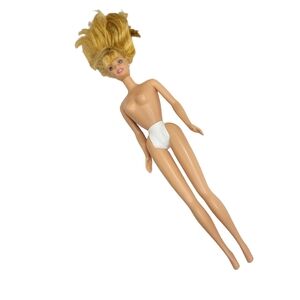 Vintage 1966 Twist and Turn Barbie